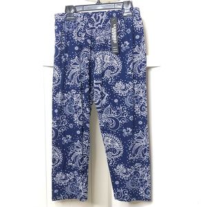 Leggings Depot Plus Size Blue and White Capri’s